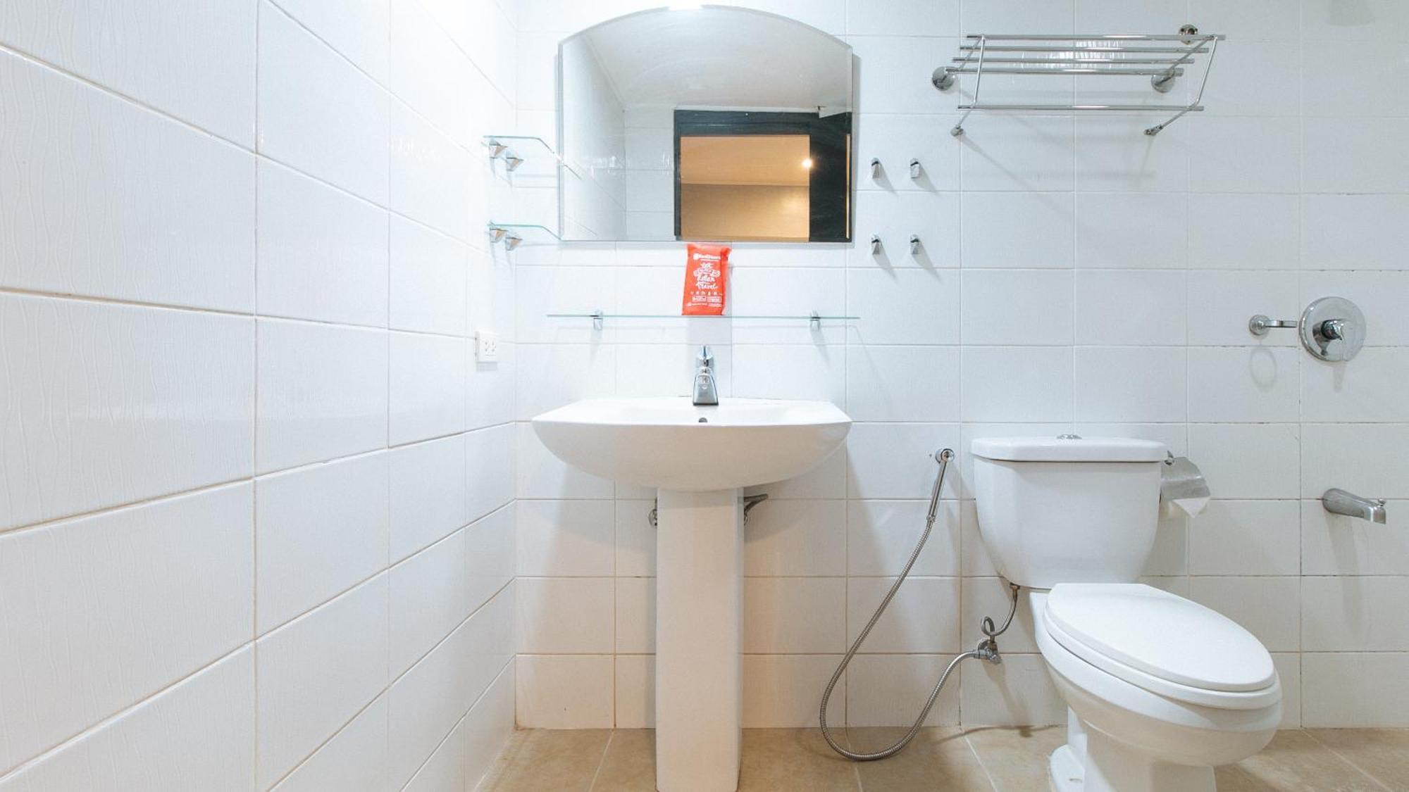 סן פדרו מקאטי Reddoorz At Dbuilders Rooms Bangkal Makati מראה חיצוני תמונה