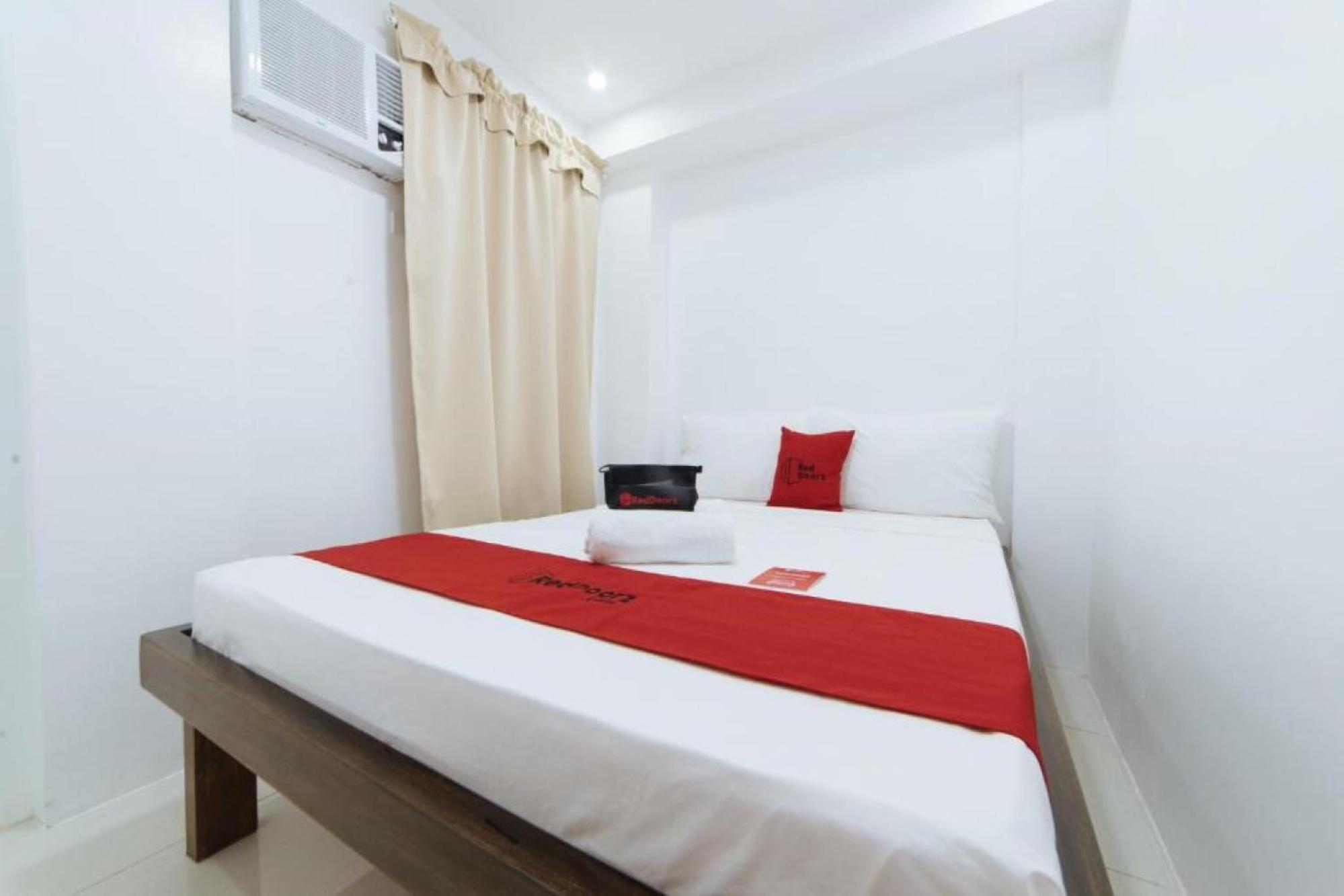 סן פדרו מקאטי Reddoorz At Dbuilders Rooms Bangkal Makati מראה חיצוני תמונה