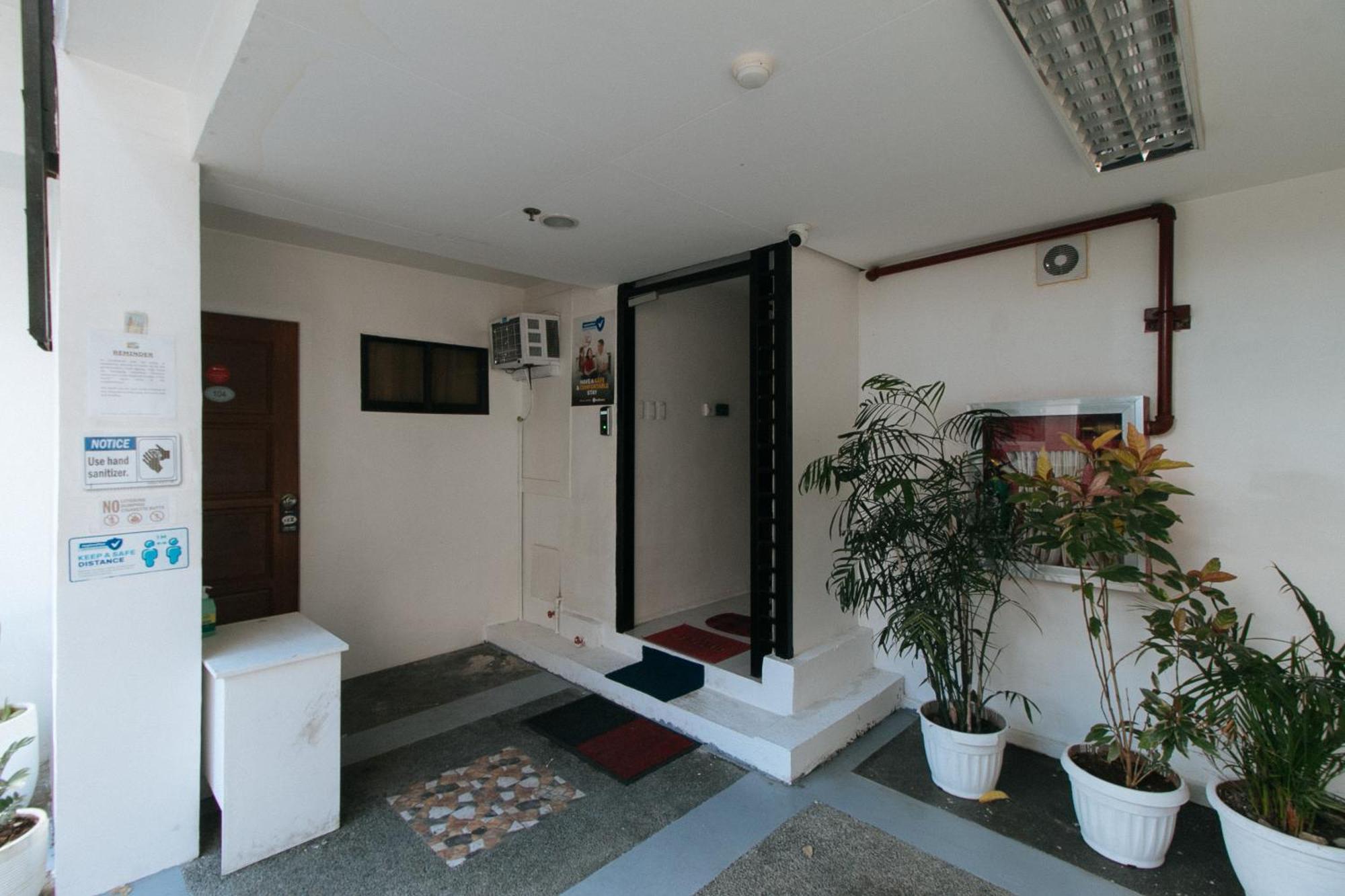 סן פדרו מקאטי Reddoorz At Dbuilders Rooms Bangkal Makati מראה חיצוני תמונה
